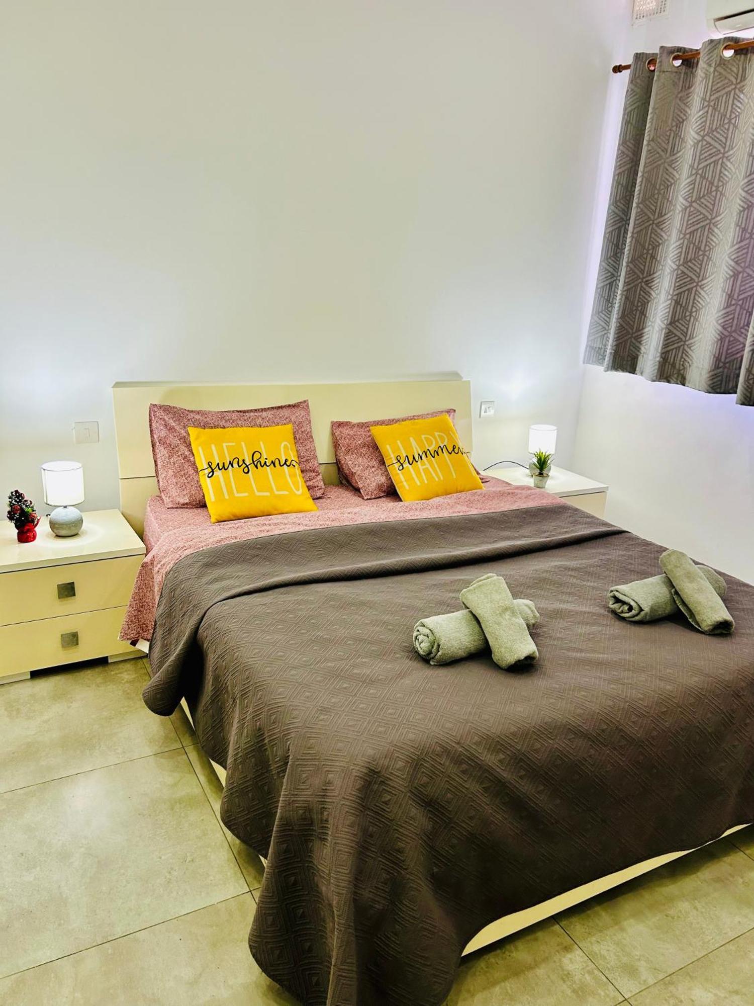 Cosy Seaside Apt, 200M From The Seafront Gzira Exteriör bild